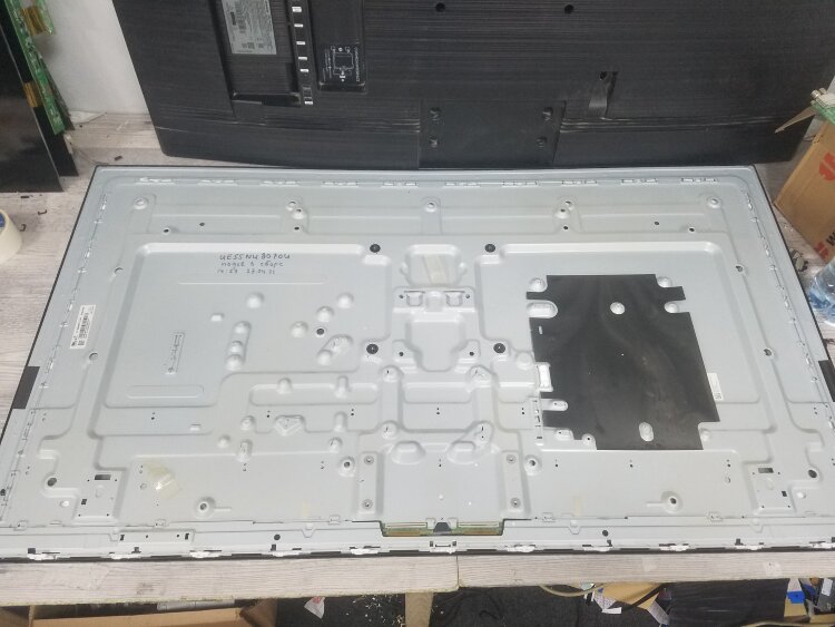 ПОДЛОЖКА В СБОРЕ С ПОДСВЕТКОЙ UE55NU8070U CY-SN055FLLV4V
