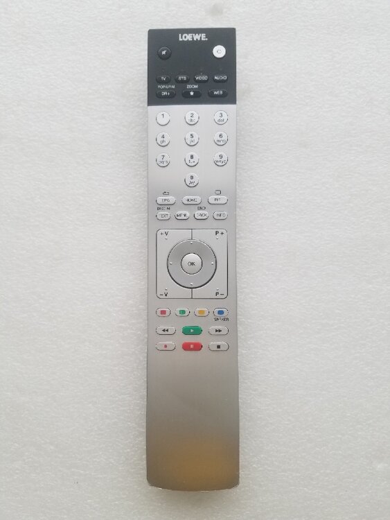 Пульт LOEWE 89900A13 для телевизора Loewe One 40